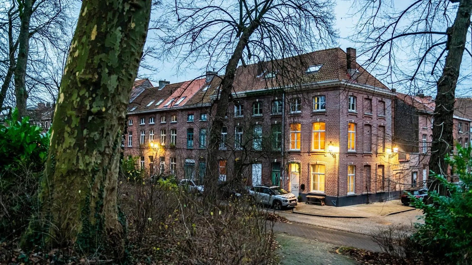 Bed and Breakfast Gezellige Romantische Kamer In Hartje Brugge Miss Marlyn Отель типа 